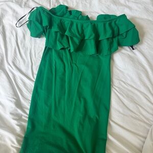 Off the shoulder Kelly green Mini